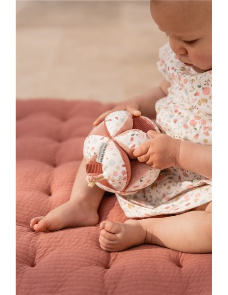 PELOTA MONTESORI FLORES Y MARIPOSAS LITTLE DUTCH