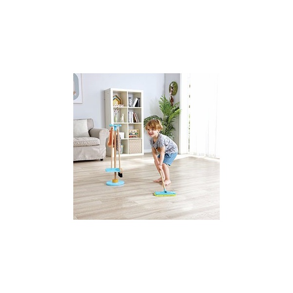 JUEGO DE LIMPIEZA CON ESCOBA DE HAPE