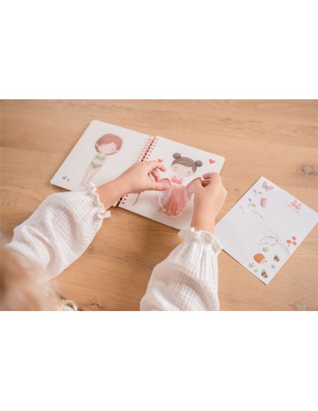 LIBRO `VISTE A ROSA & FRIENDS´