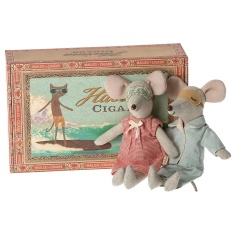 MAMÁ Y PAPÁ RATÓN EN CAJA DE CIGARROS