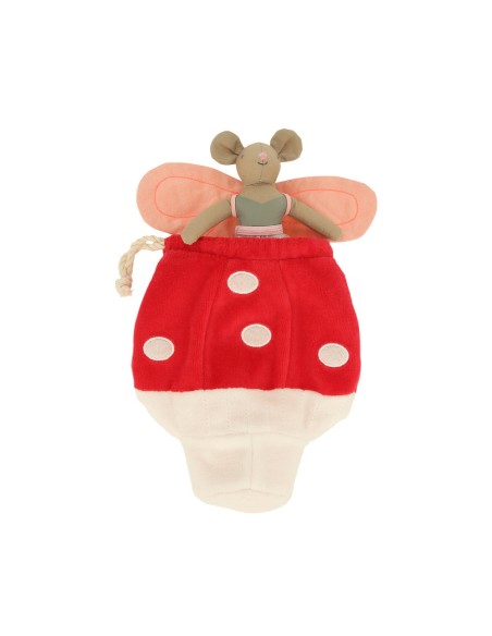 RATONCITO EN UNA CASA DE CHAMPIÑÓN