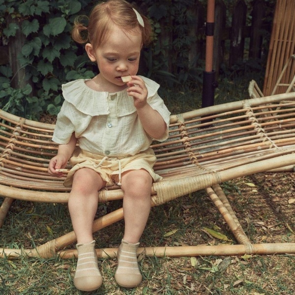 ATTIPAS BEIGE CON RAYAS