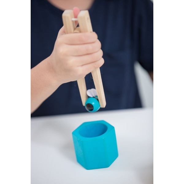 ABEJAS EN LA COLMENA PLANTOYS