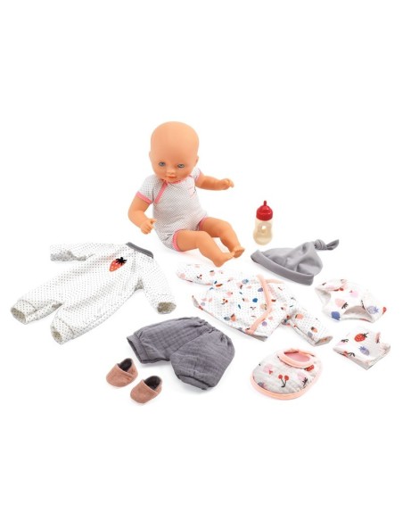 LA MUÑECA VANILLE Y SU MALETA