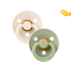 2 CHUPETES BIBS IVORY/SAGE 6-8 MONTHS