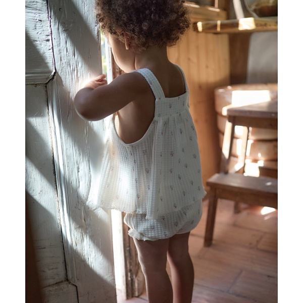 TOP DE PUNTO FLORAL CON BOTONES DE COCO PLAY UP