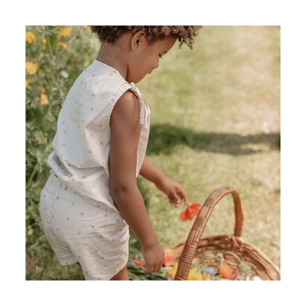 BLUSA SIN MANGAS FLORAL