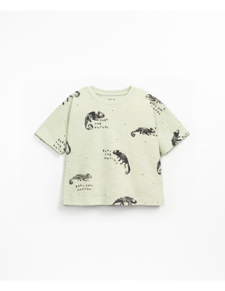 CAMISETA ESTAMPADO DE CAMALEONES Y BOTONES DE COCO PLAY UP