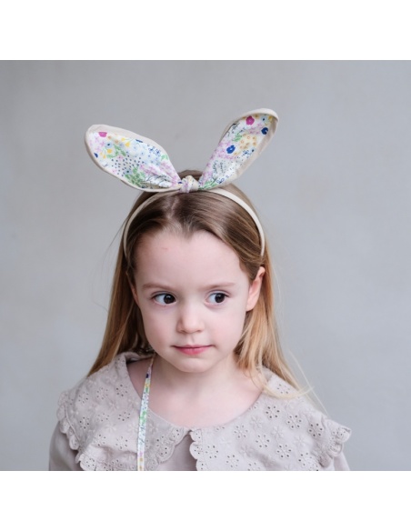 DIADEMA DE OREJITAS DE CONEJO FLORAL