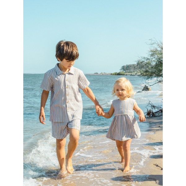 VESTIDO A RAYAS MULTICOLOR CON APLICACIÓN DE ENCAJE LARANJINHA