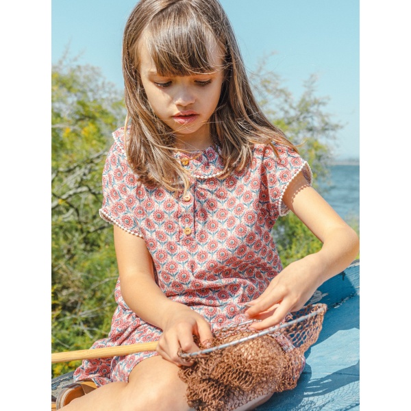 TOP FLORES CON DETALLES DE ENCAJE LARANJINHA