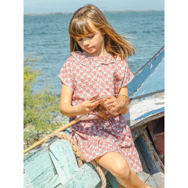 TOP FLORES CON DETALLES DE ENCAJE LARANJINHA