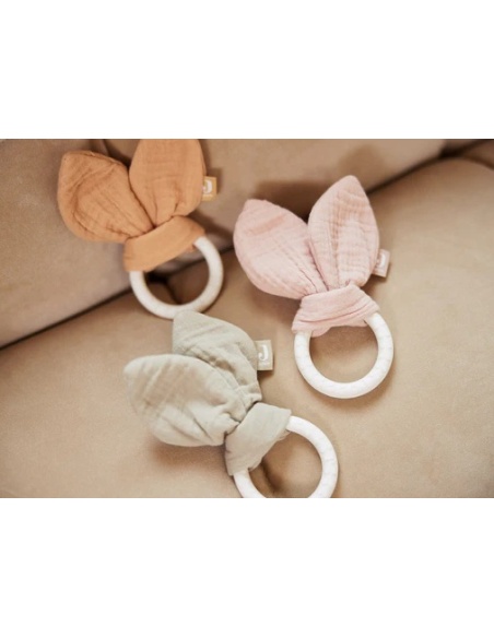 MORDEDOR SILICONA CON OREJAS DE CONEJITO VERDE