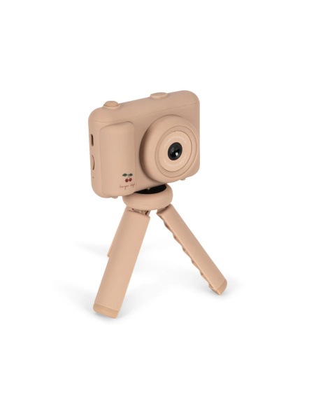 MI PRIMERA CAMARA ROSA KONGES SLOJD