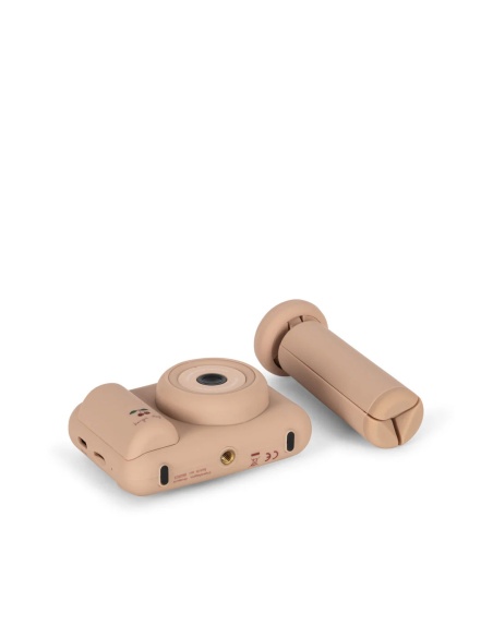 MI PRIMERA CAMARA ROSA KONGES SLOJD