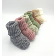 BOTITA PUNTO BEBÉ 6-12 MESES 2