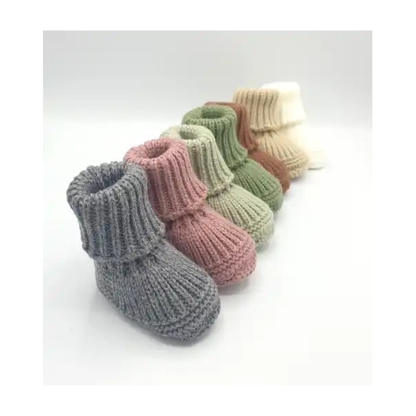 BOTITA PUNTO BEBÉ 6-12 MESES