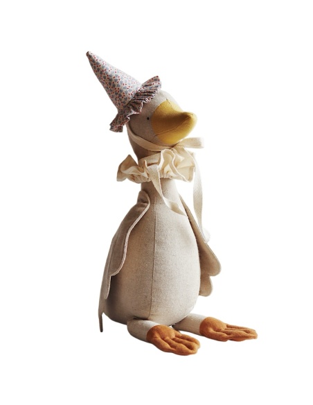 GOOSE IN BLUE BIRTHDAY HAT QUBASHI