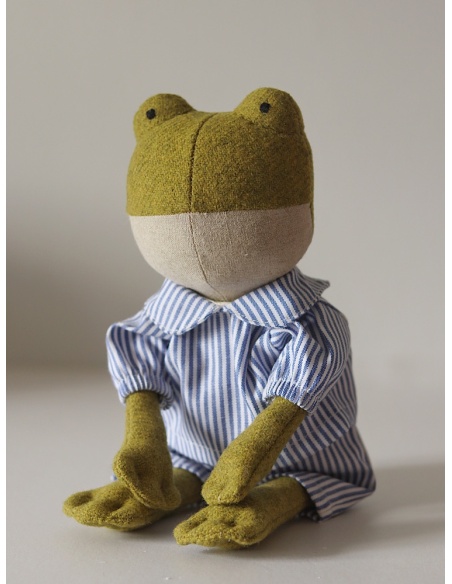 FROG DOLL