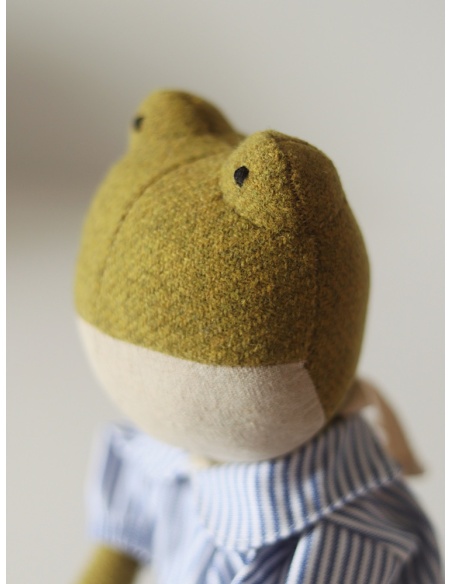 FROG DOLL