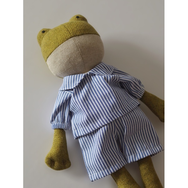 FROG DOLL
