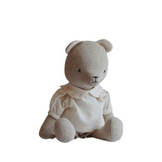 OSO CON CONJUNTO VAINILLA QUBASHI