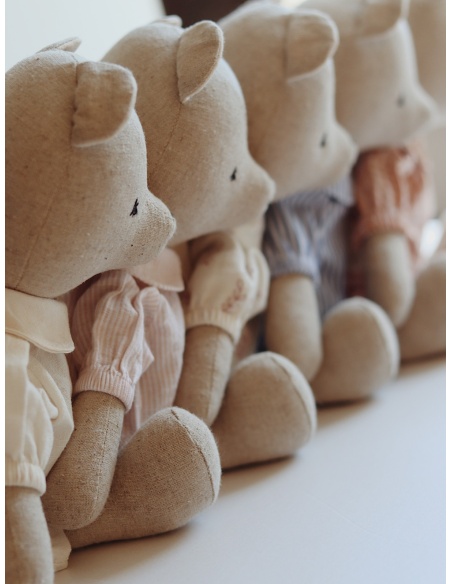 OSO CON CONJUNTO VAINILLA QUBASHI