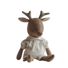 CIERVO DE LANA CON CONJUNTO VAINILLA QUBASHI