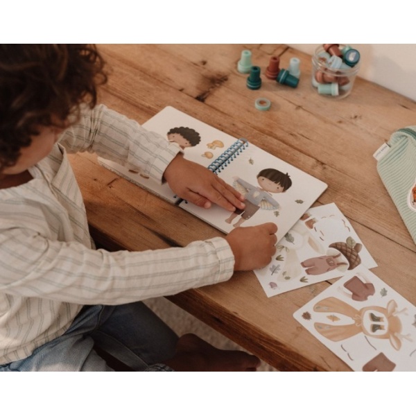 LIBRO `VISTE A JIM FOREST & FRIENDS´