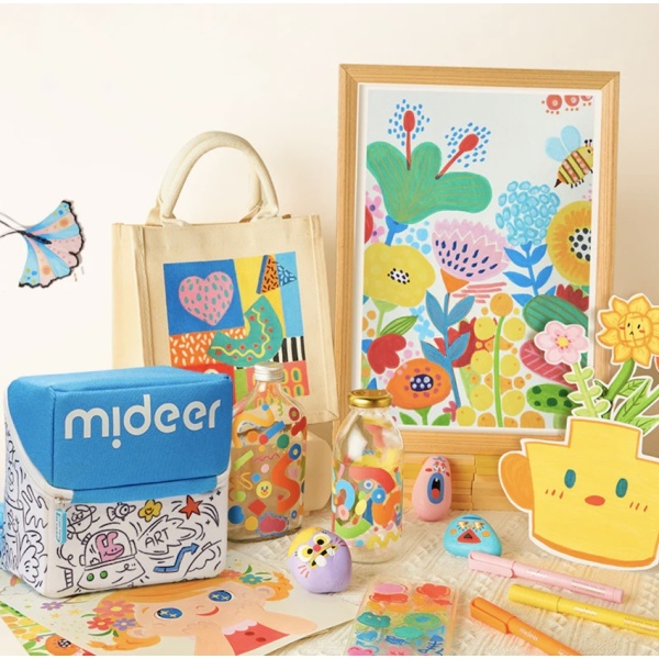 ROTULADORES ACRÍLICOS CON PUNTA DE PINCEL EN ESTUCHE: 24 COLORES